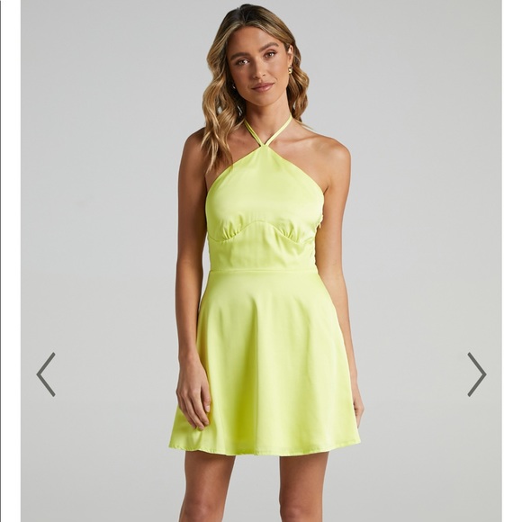 NEROLIA DRESS IN LIME GREEN - Picture 1 of 3